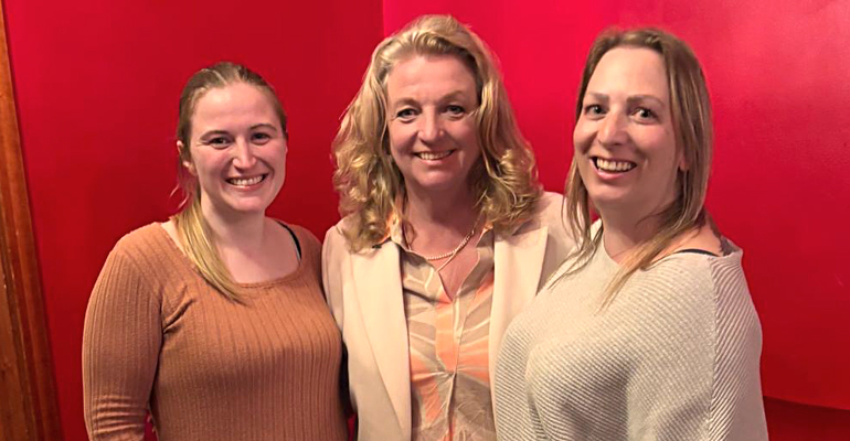 Alexandra Lang (links) und Carina Bachner Alexandra Lang (links) und Carina Bachner